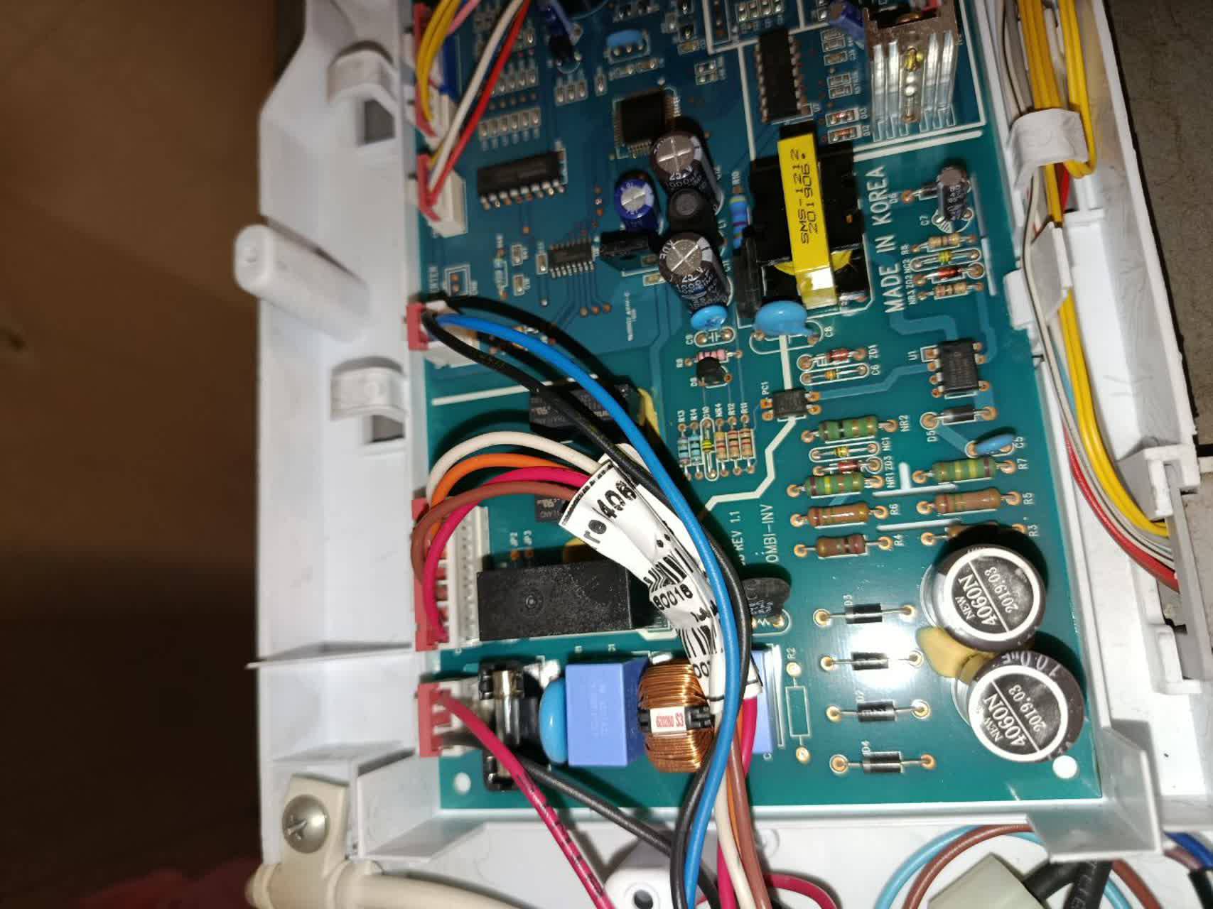 تعمیرات تخصصی یخچال و لباسشویی مجاز تعمیر به مدیریت آقای صادقی در قم