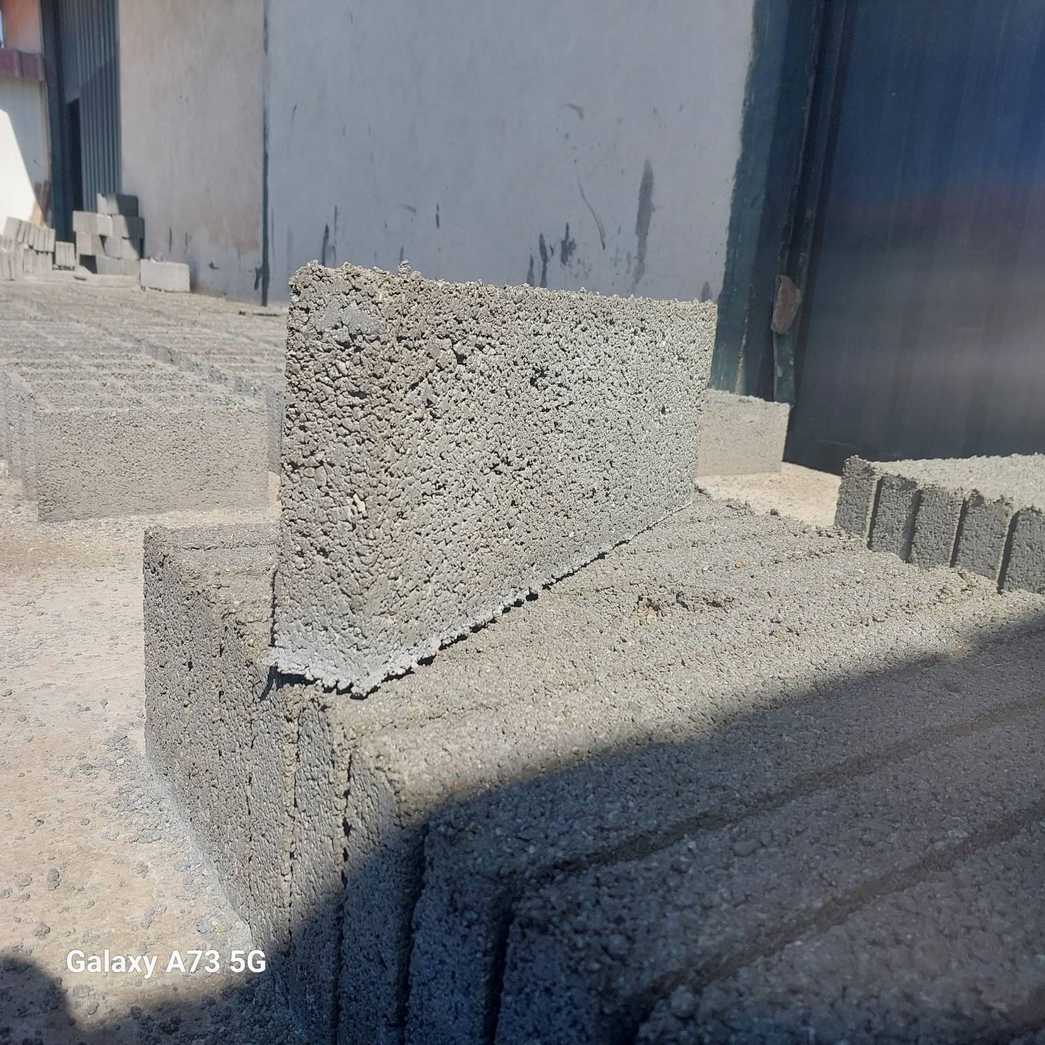 تولید قطعات بتنی بلسا به مدیریت رستمی در محمدشهر