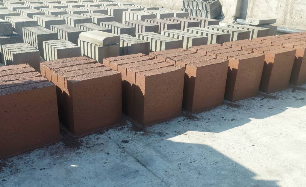 تولید قطعات بتنی بلسا به مدیریت رستمی در محمدشهر