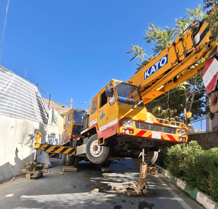 اجاره و خدمات جرثقیل سیروس احمدی در لواسان