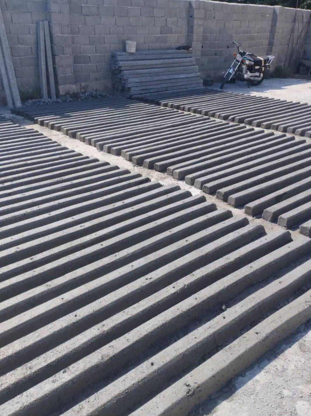 تولید و فروش پایه بتنی و فنس دیده بان در هشتگرد