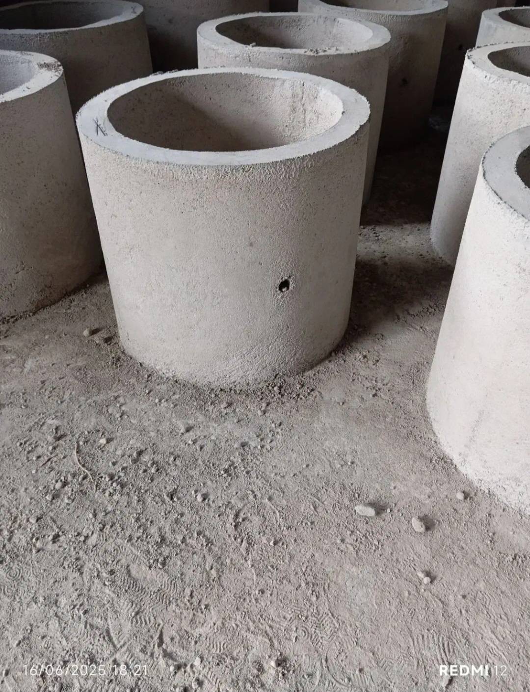 تولید کننده لوله بتنی و تیر بتنی محمد اوغلی در اردبیل