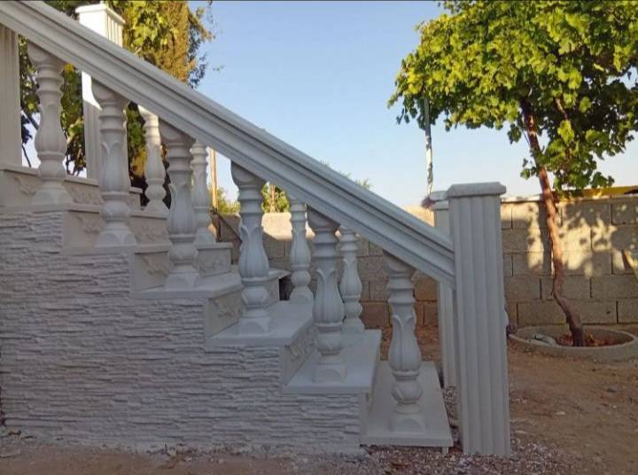 تولید و فروش موزائیک پلیمری و نرده دور باغچه ای رفیعی در داراب