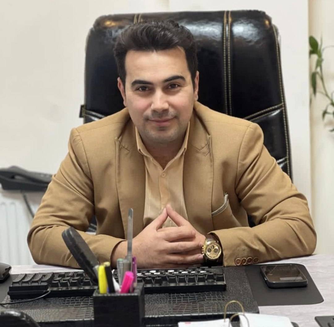 وکیل پایه یک دادگستری محمد فرج پور در عظیمیه کرج