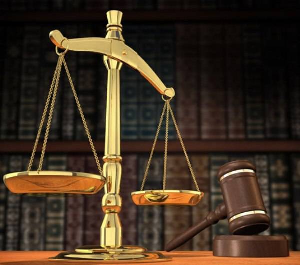 وکیل پایه یک دادگستری محمد فرج پور در عظیمیه کرج