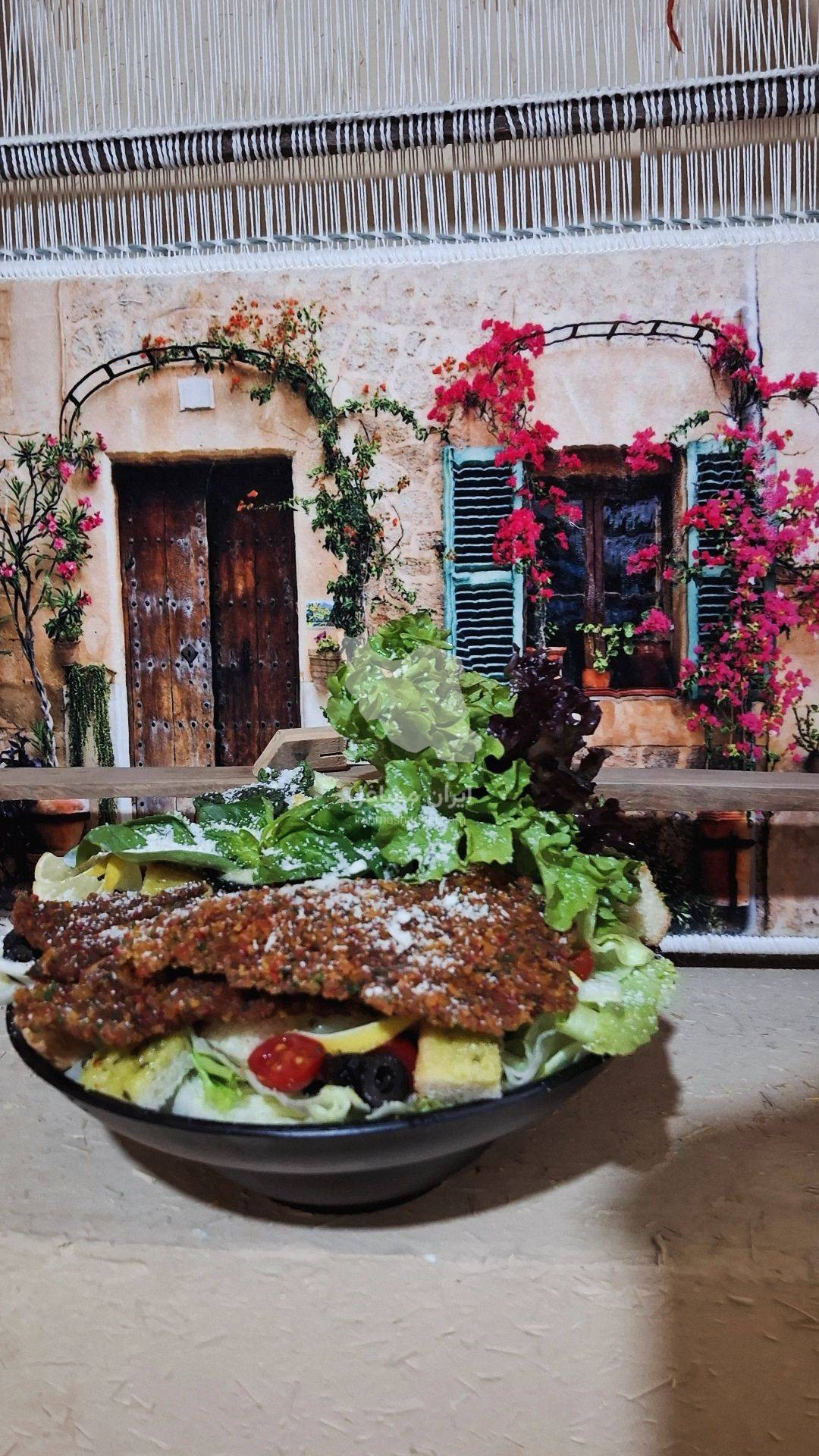 کافه رستوران عمارت چشمه سار در اراک