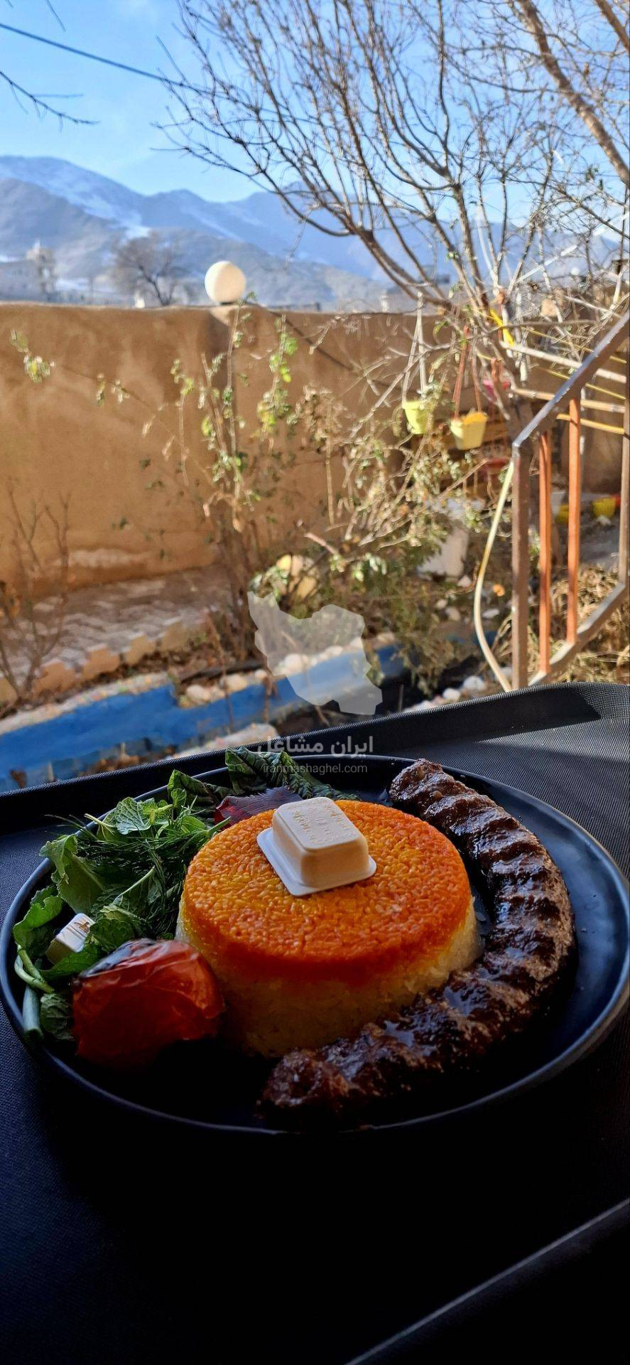کافه رستوران عمارت چشمه سار در اراک