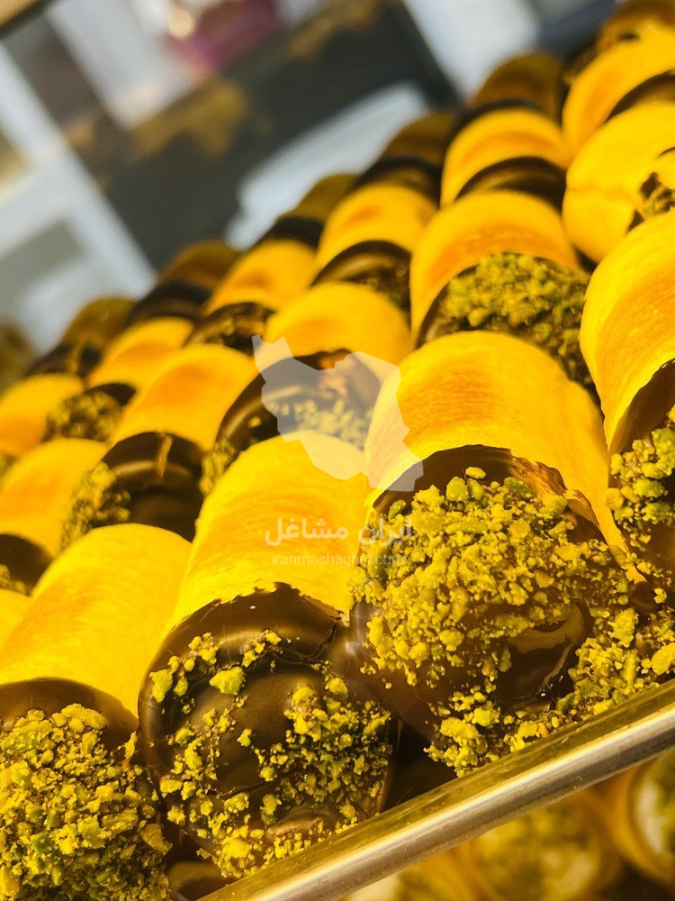 نان و شیرینی محفل پلاس در لنگرود