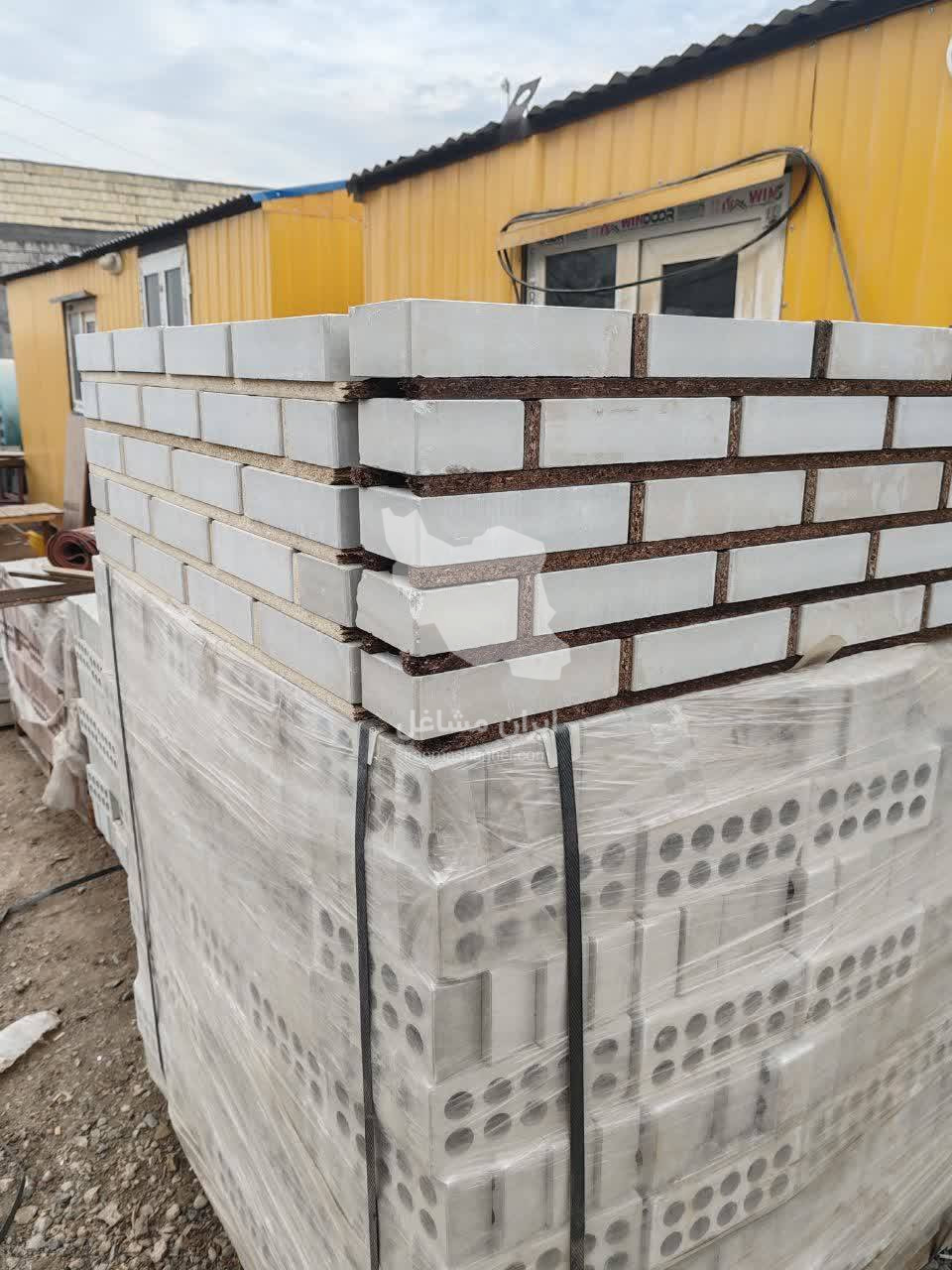 تولید و فروش آجر لفتون بتن نما همایون در اصفهان
