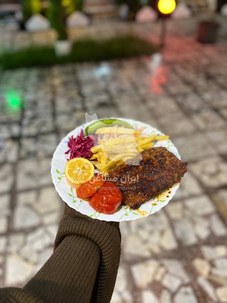 کافه رستوران طهرانی بمدیریت خانم محمودی در آستارا