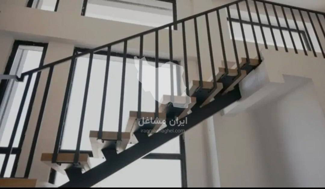 ساخت و نصب پله و نرده فلزی آذرمهر در رشت