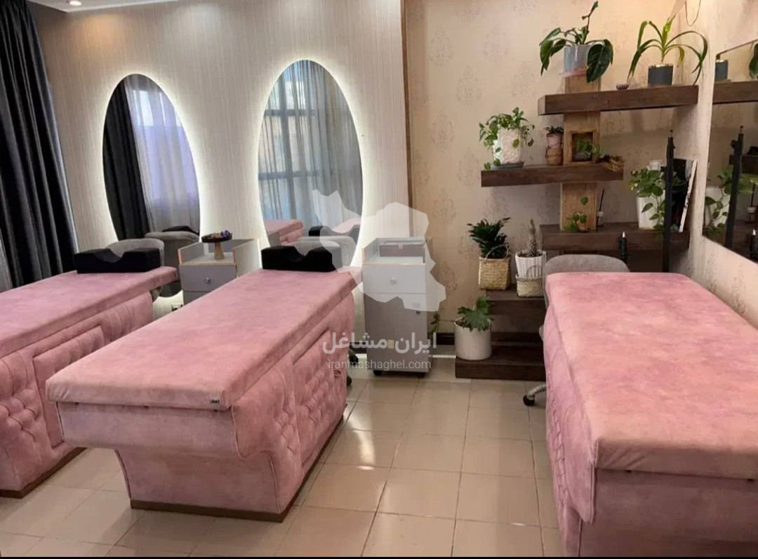 آموزشگاه مراقبت و زیبایی فرزانه فرجام در میرفندرسکی شرقی در اصفهان