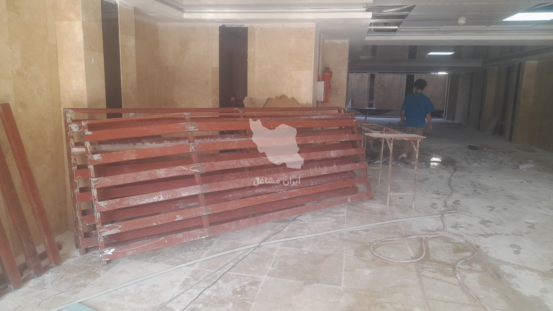 جوشکاری درب و پنجره سازی و آهنگری ساختمان فرح بخش در رشت