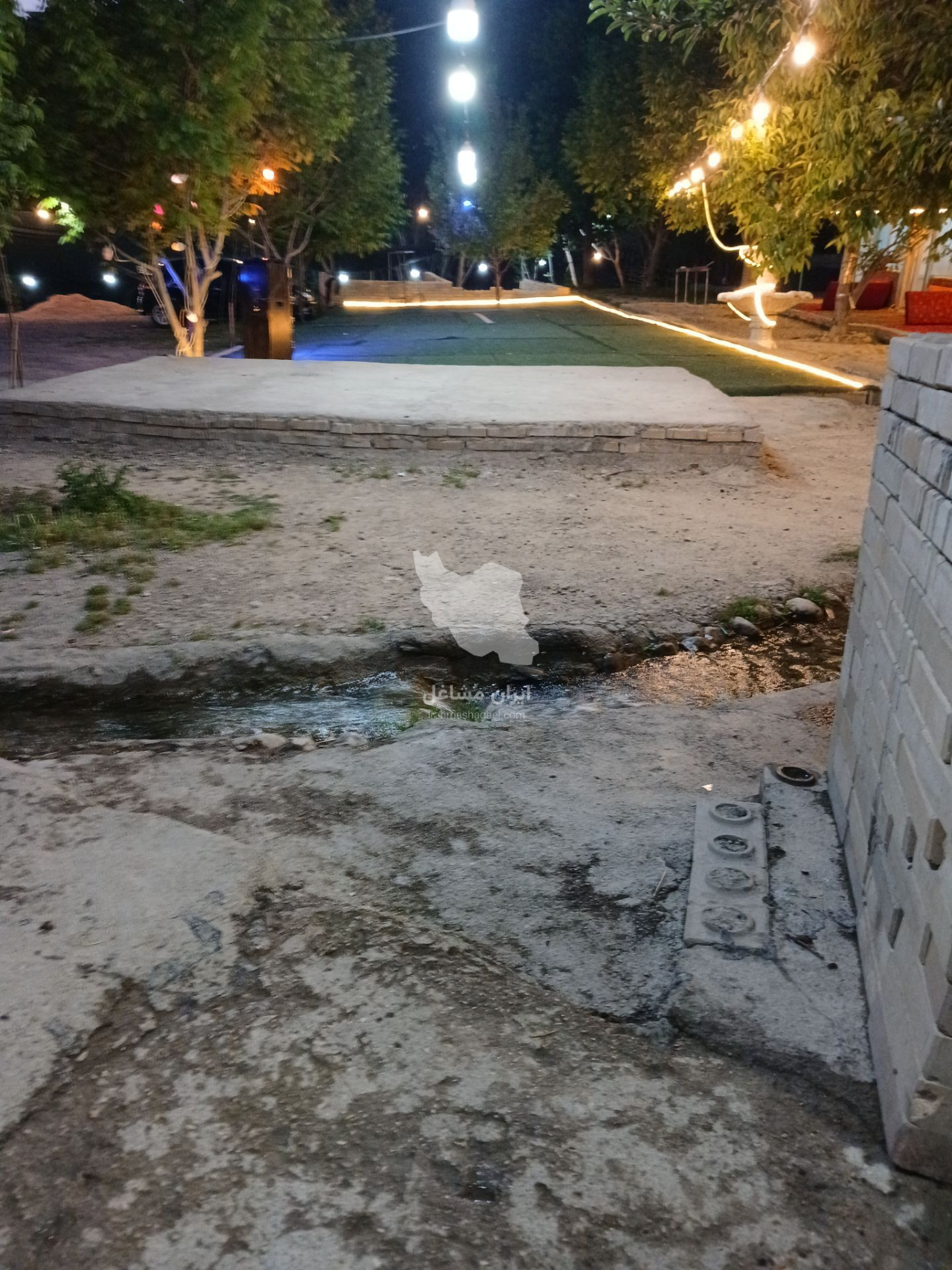 اقامتگاه گردشگری جزیره در خرم آباد