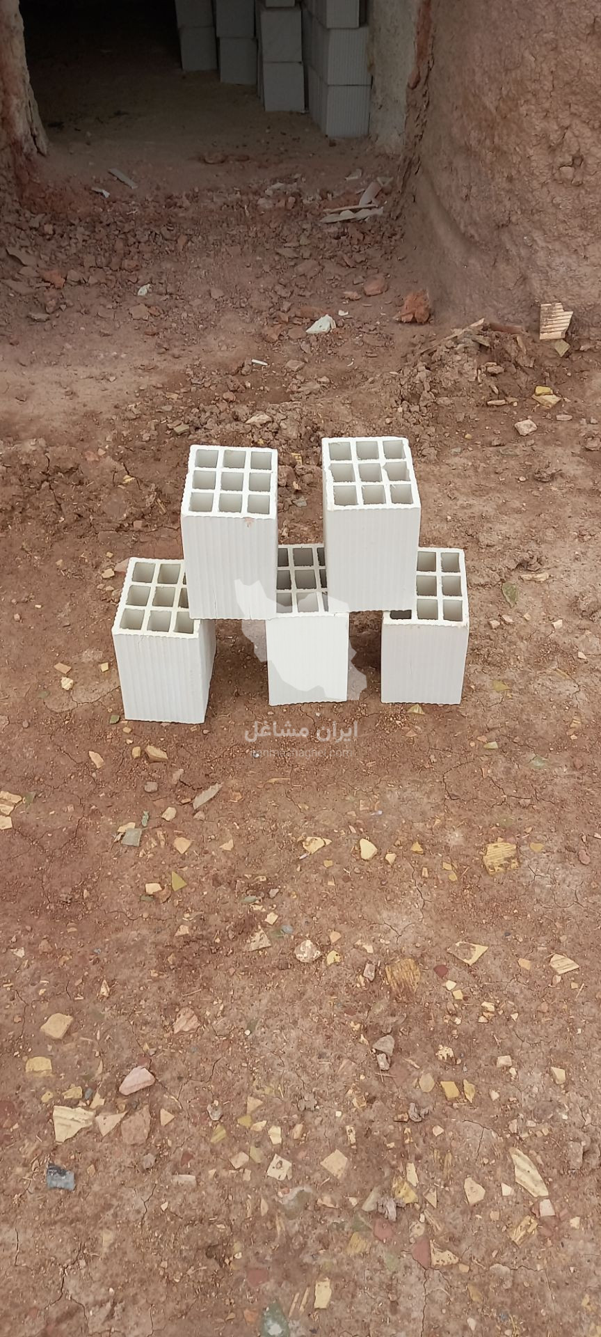 کارخانه تولید فروش آجر سفال شال و گری برادران باباحسینی در قزوین