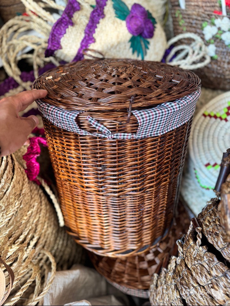 صنایع دستی آفتابی مرکز تولید و فروش عمده محصولات حصیری در مریوان