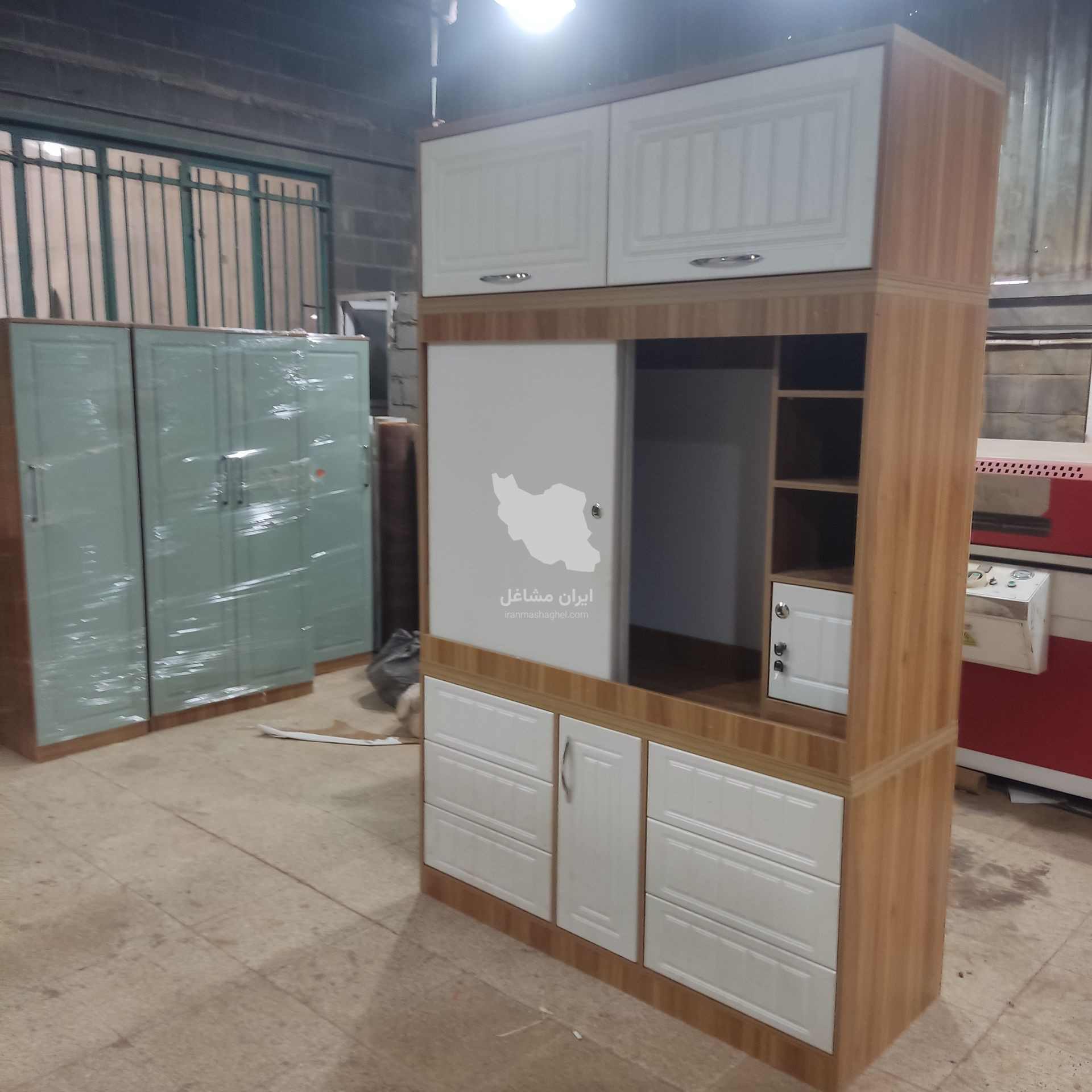تولید و پخش کابینت و کمد دیواری الماس چوب ایرانیان در اسلامشهر
