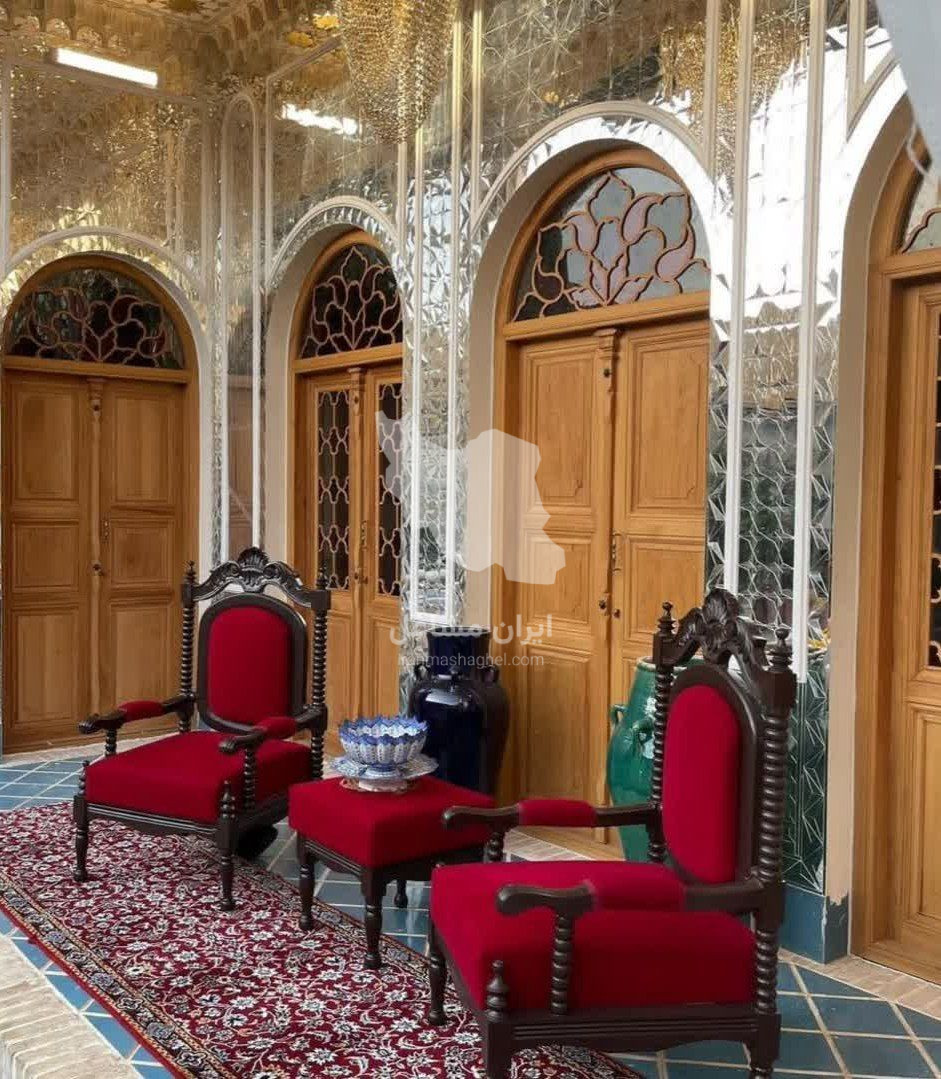 فروش آینه یک میل سفید نقره ای رستمی در اصفهان