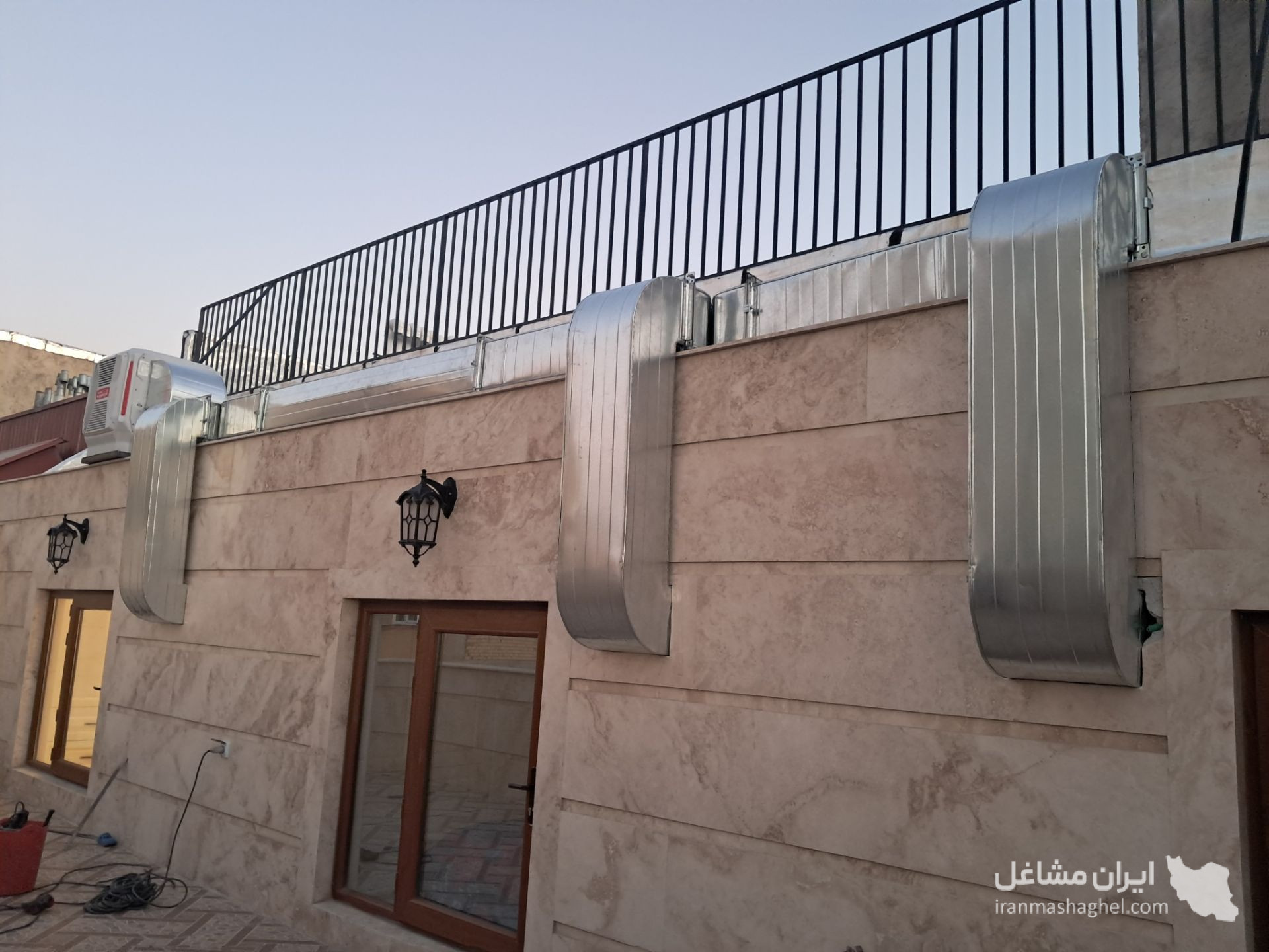 فروشگاه کانالسازی و کانال کشی سردآوران آذر در تبریز
