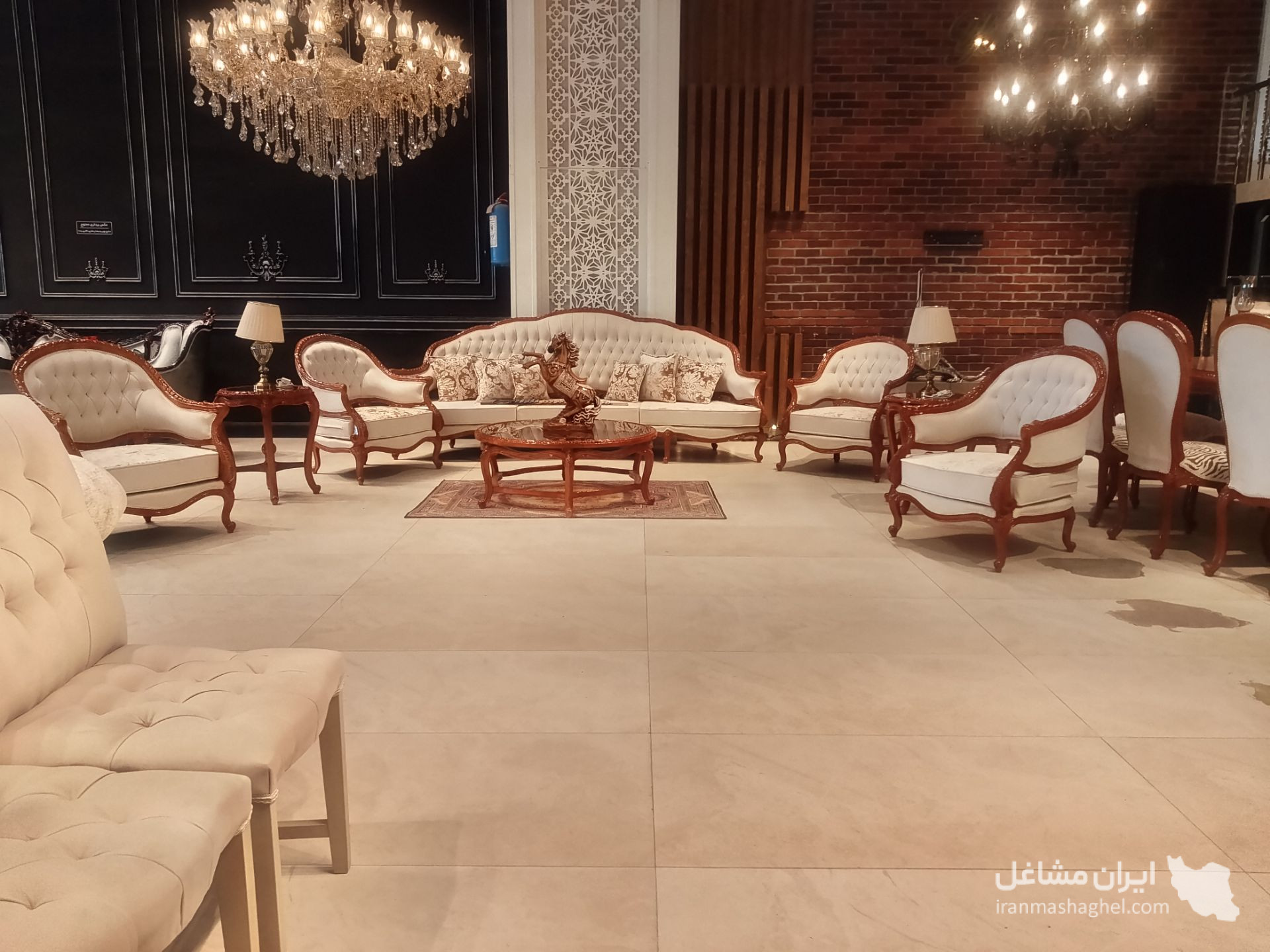 تولید و فروش مبلمان یلدا به مدیریت آقای فخاری در مشهد