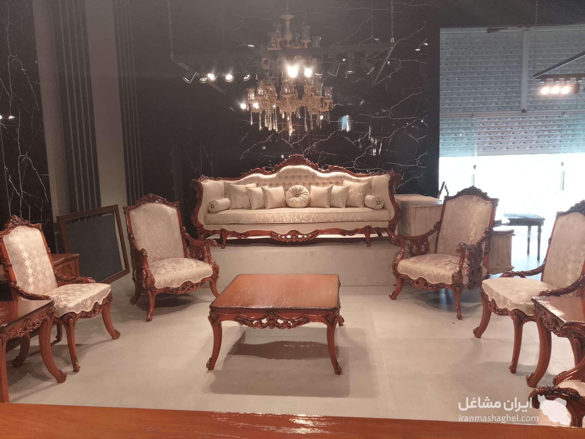 تولید و فروش مبلمان یلدا به مدیریت آقای فخاری در مشهد