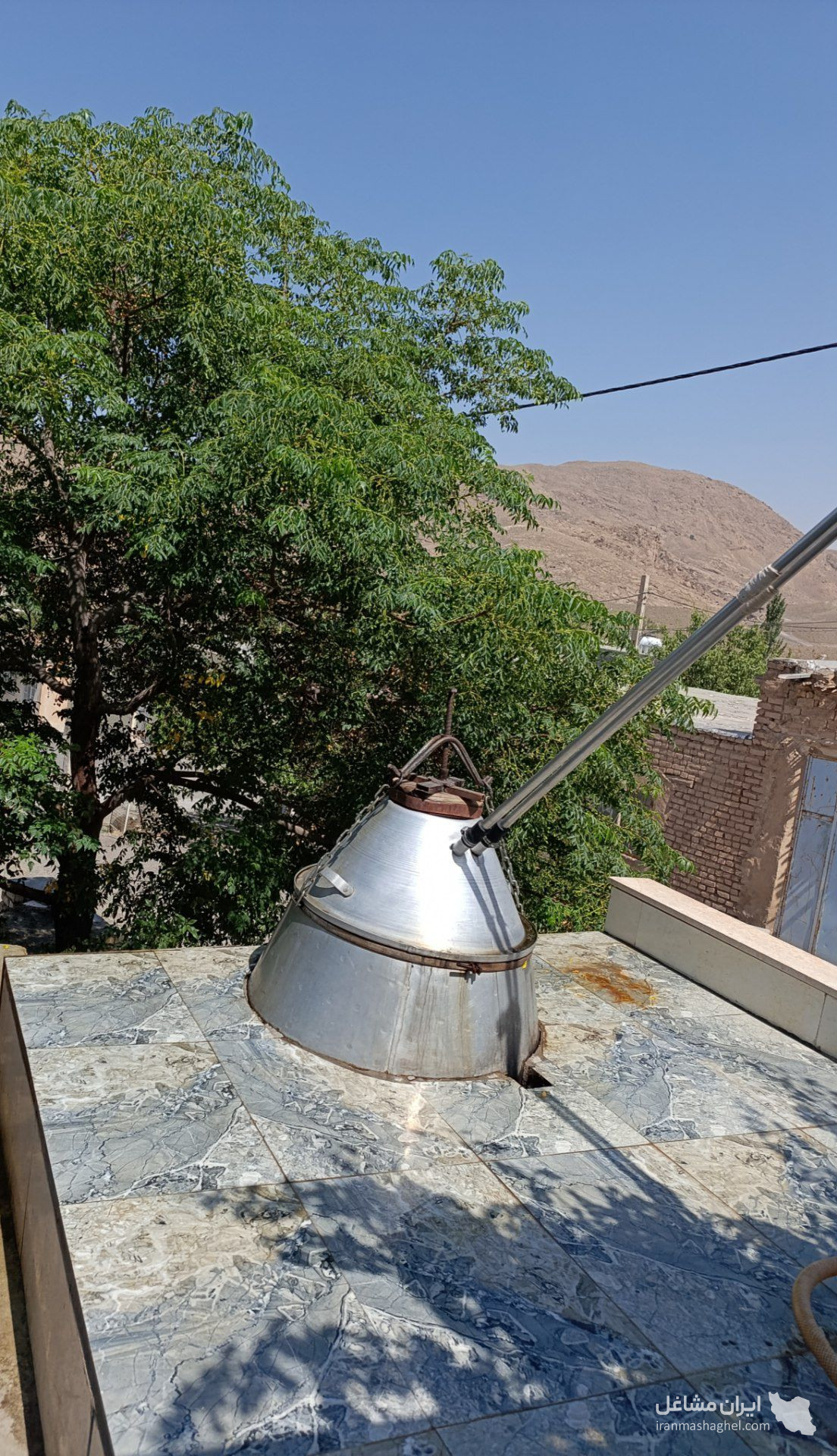 تولید و پخش گلاب و عرقیات امین 315 در کاشان