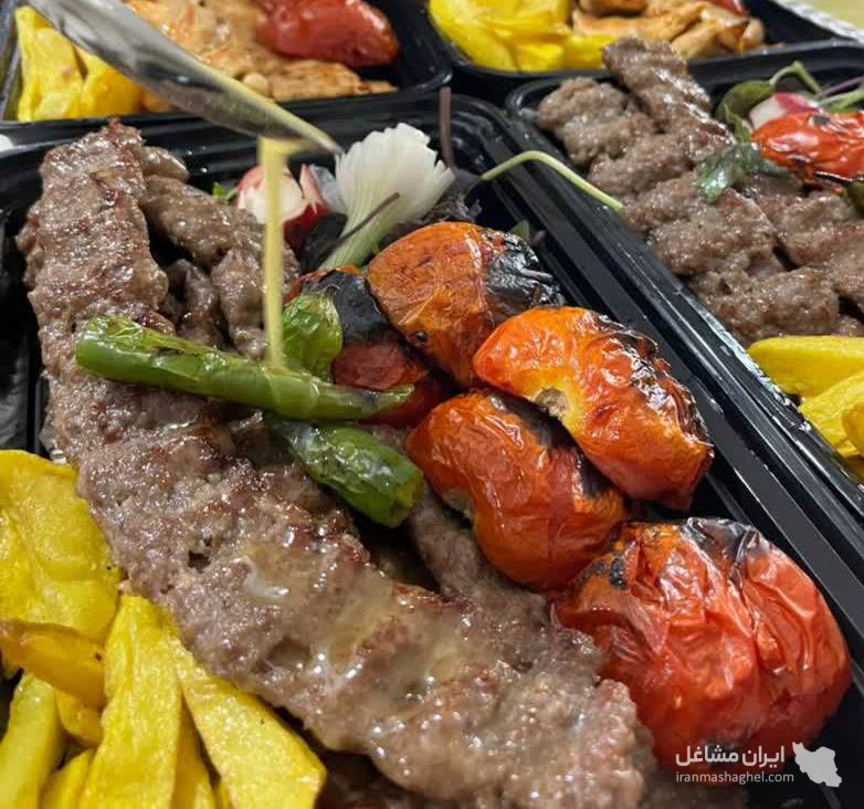 غذای بیرون بر پاپریکا با مدیریت شراره قزلو در آمل