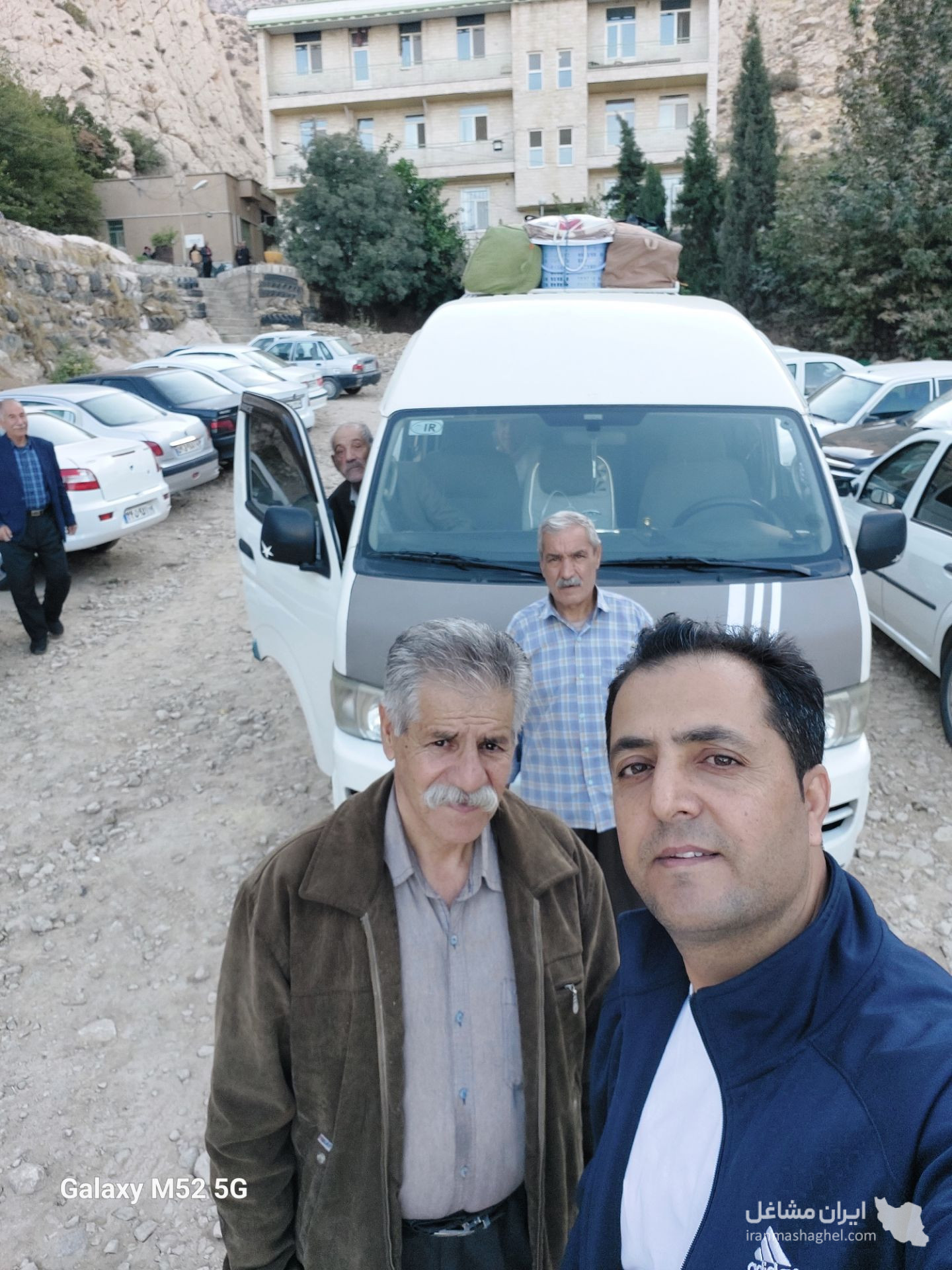 اجاره ون دربستی برای تورگردشگری و بین شهری هانیک هایس در کرمانشاه