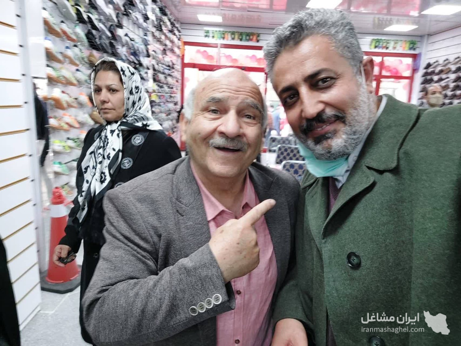 علی حبیبی تهیه کننده و کارگردان و فیلم بردار در تهران