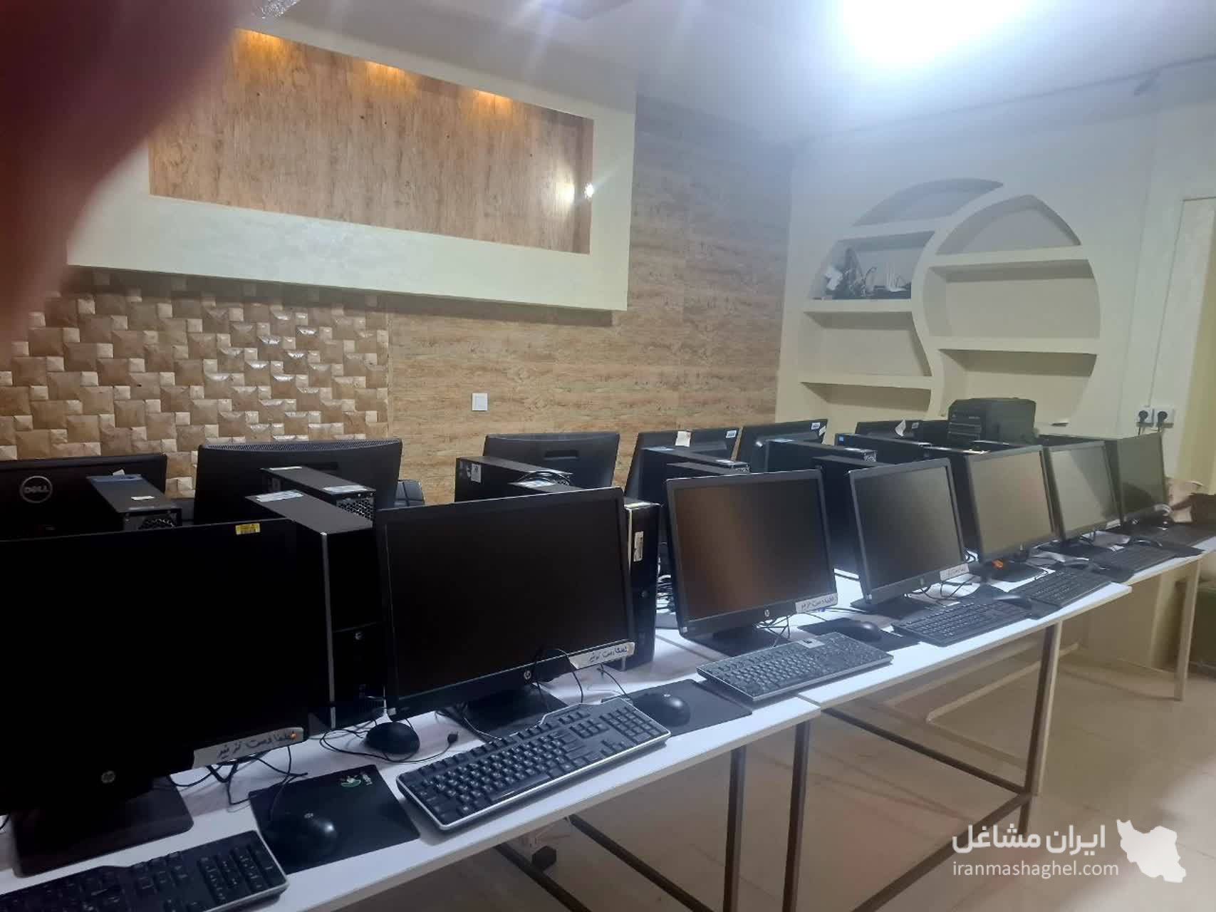 آموزشگاه فنی و حرفه ای کامپیوتر عصر هنر در اهواز