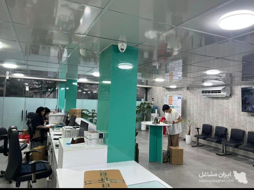 تیپاکس سید کامل در سه راه سازمان بندرعباس