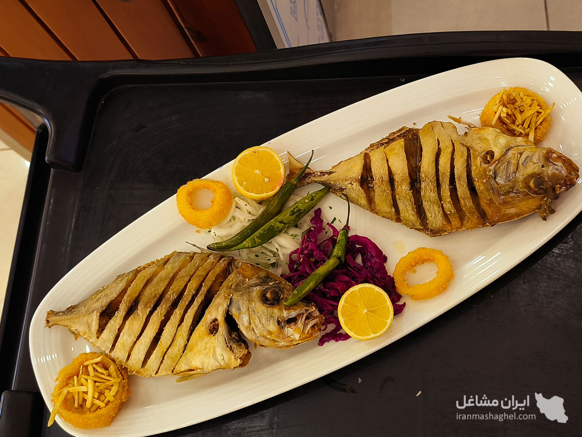 رستوران غذای دریایی و ایرانی نگین چابهار