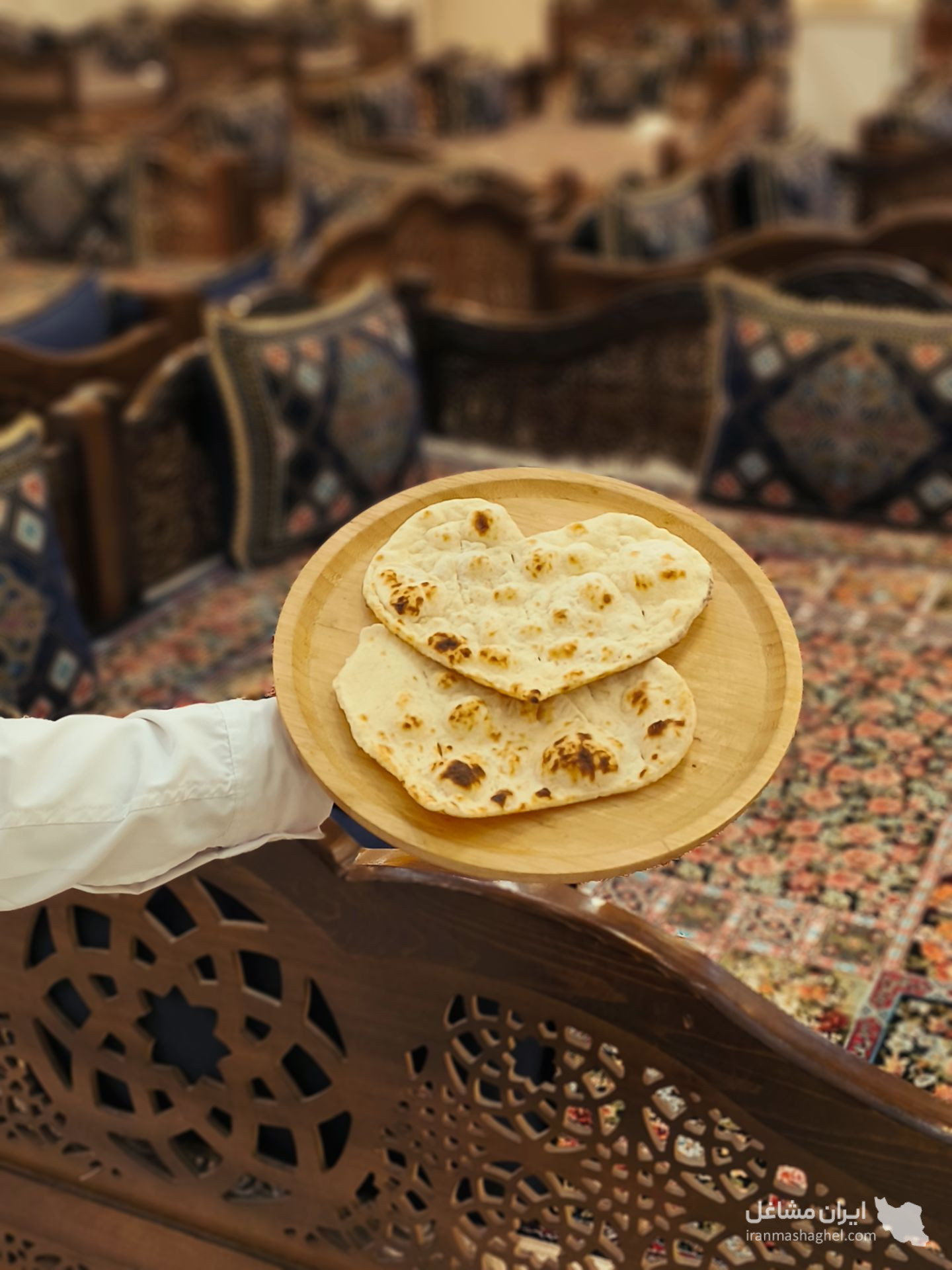 رستوران غذای دریایی و ایرانی نگین چابهار