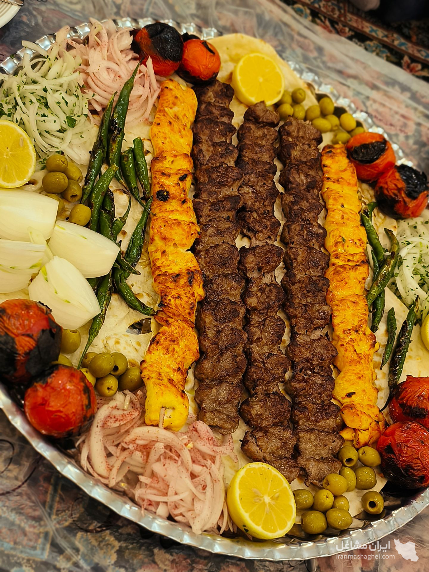 رستوران غذای دریایی و ایرانی نگین چابهار