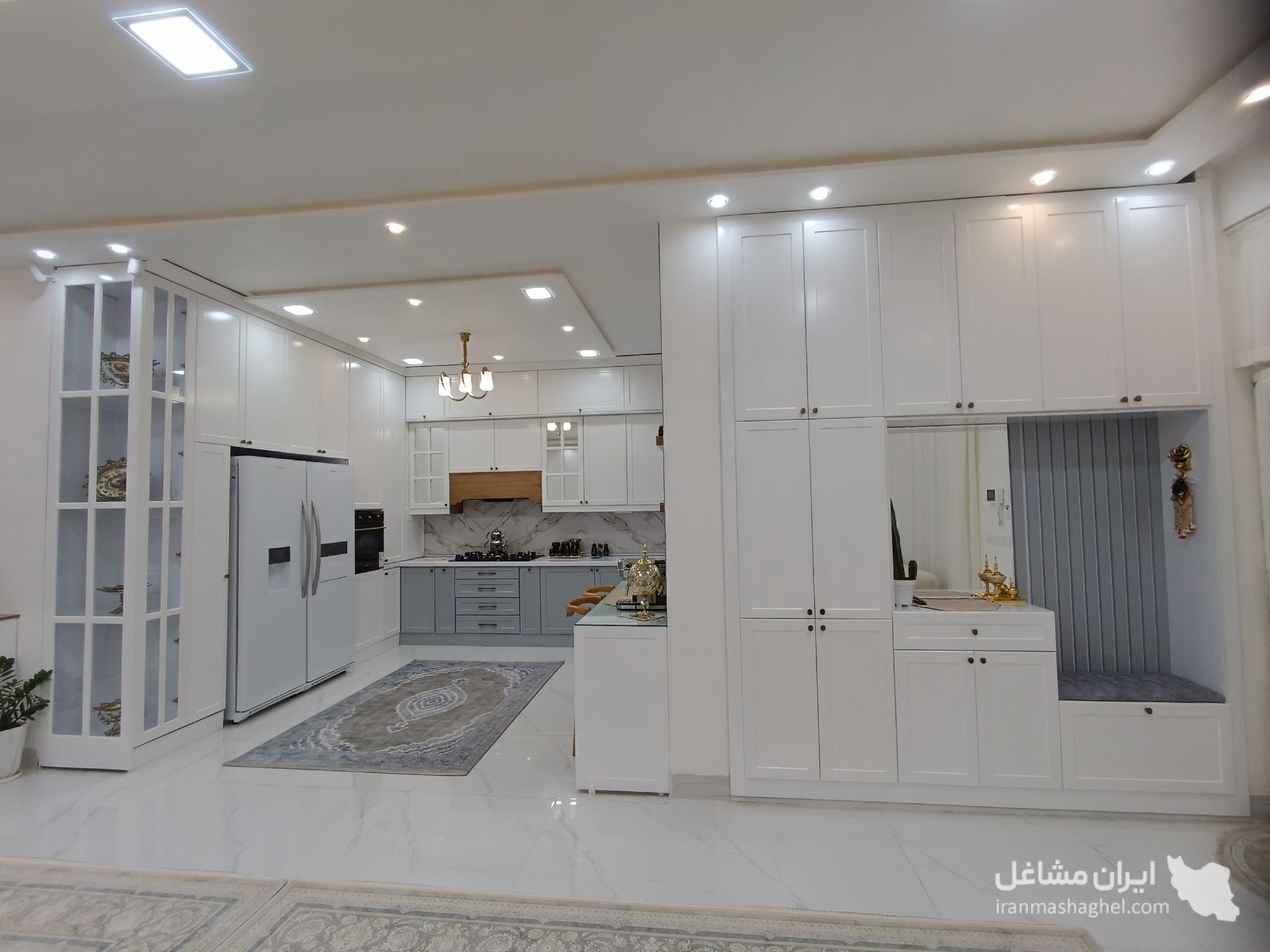 طراحی و نصب کابینت و کمددیواری دکورات به مدیریت امین جوان در فردوس