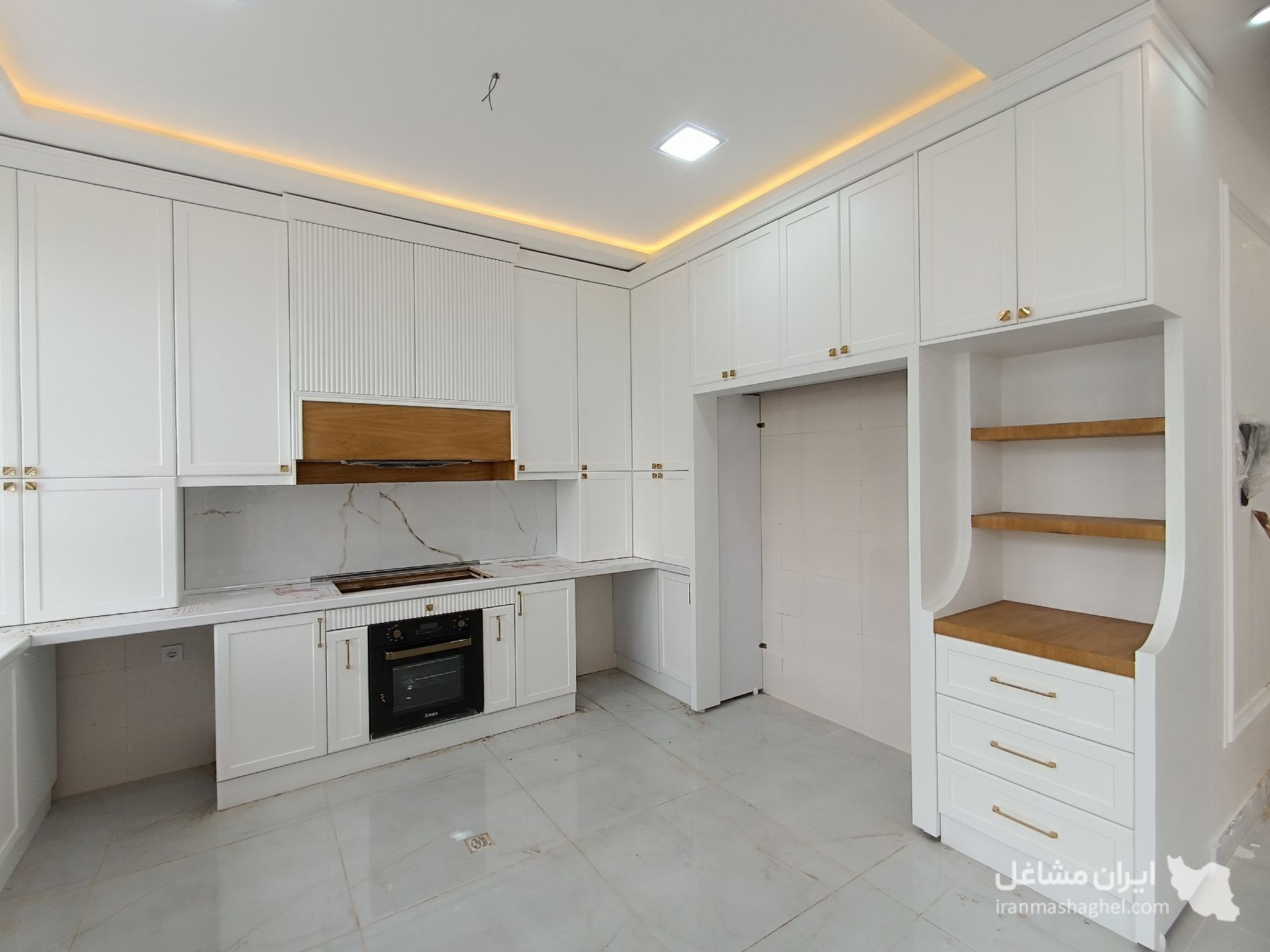 طراحی و نصب کابینت و کمددیواری دکورات به مدیریت امین جوان در فردوس
