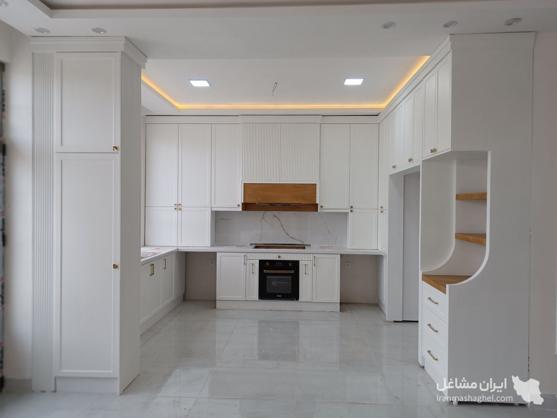 طراحی و نصب کابینت و کمددیواری دکورات به مدیریت امین جوان در فردوس