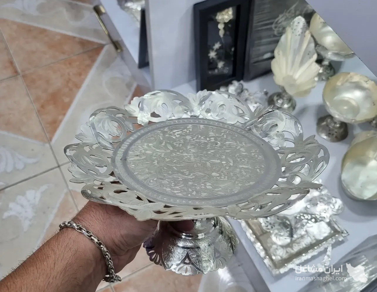 فروش و آبکاری ظروف آینه شمعدان طرح نقره لایت بمدیریت بالازاده در تبریز