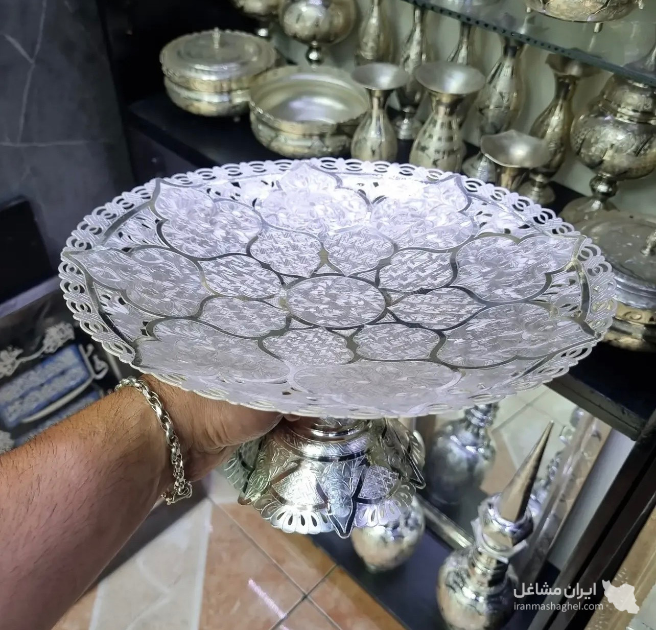 فروش و آبکاری ظروف آینه شمعدان طرح نقره لایت بمدیریت بالازاده در تبریز