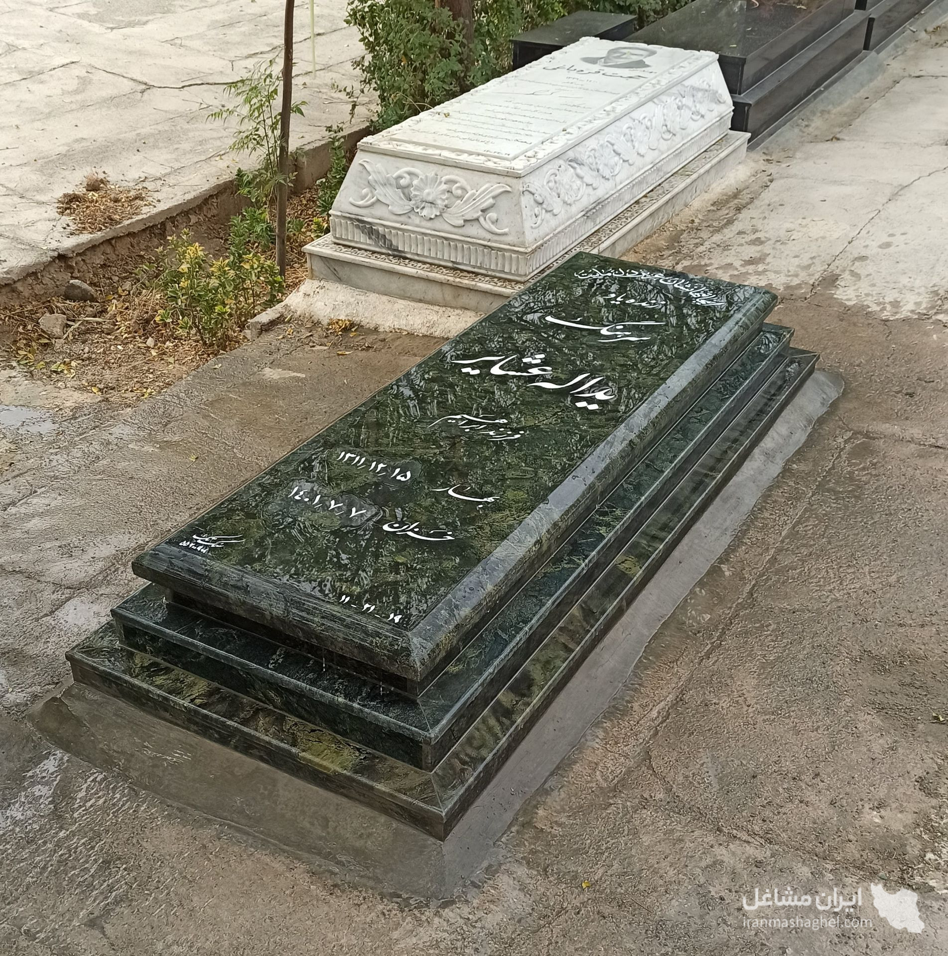 نمایشگاه و فروشگاه سنگ مزار تک به مدیریت آقای نظری در تهران