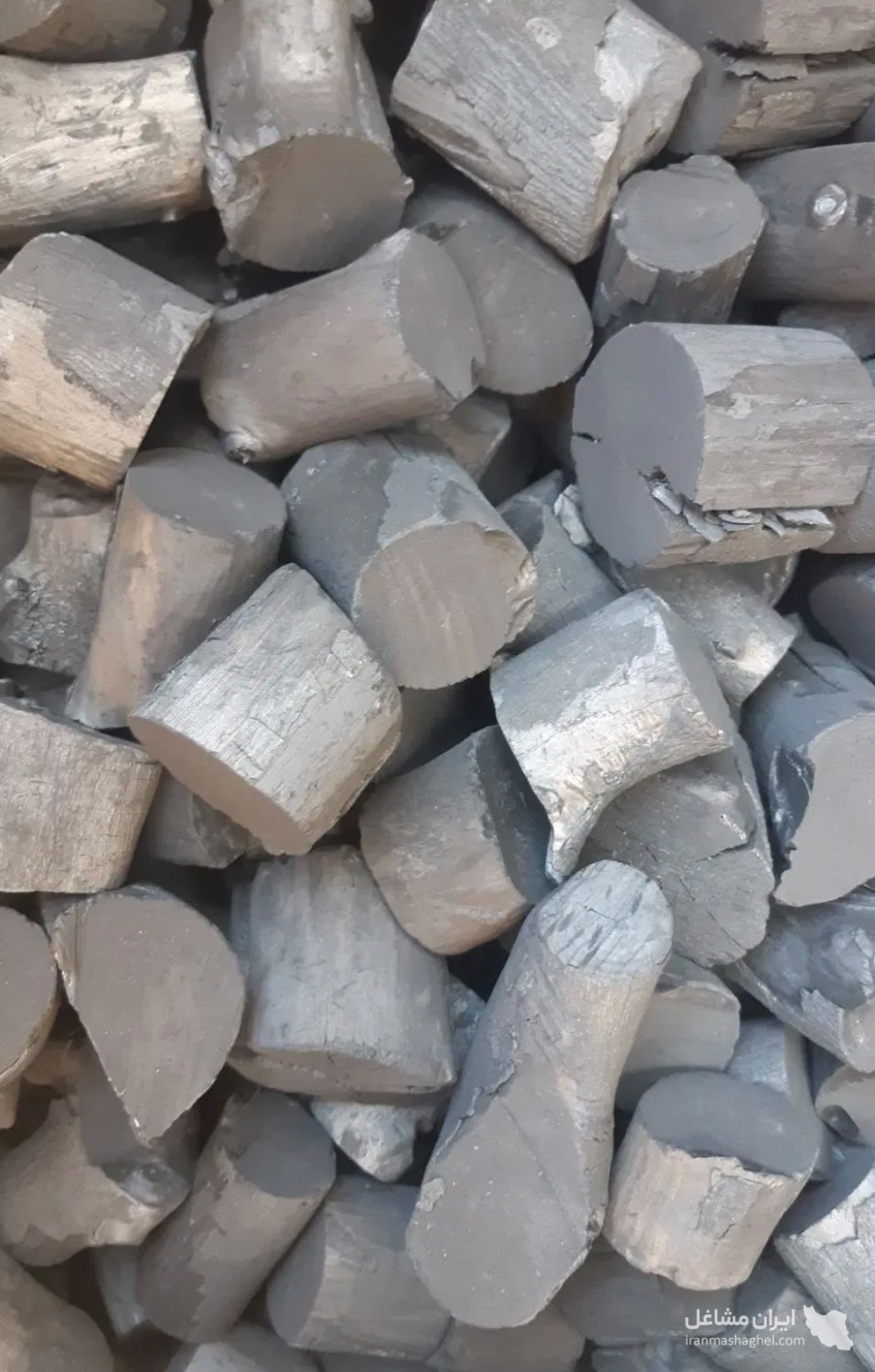 فروش و پخش عمده زغال مرکبات و نارگیل بمدیریت محمدزاده در کرمان