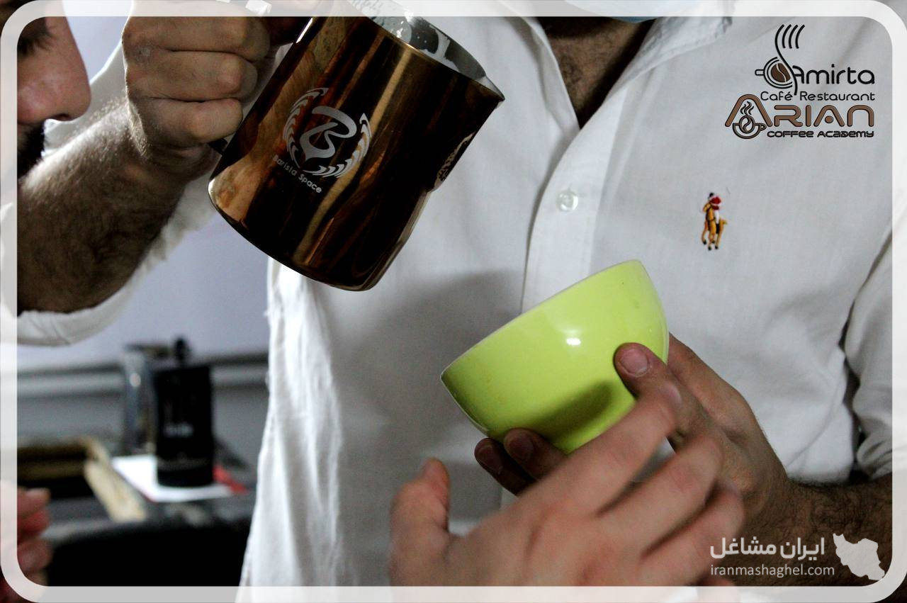آموزش باریستا آکادمـی قهـوه تخصصـی آریـان در مشهد