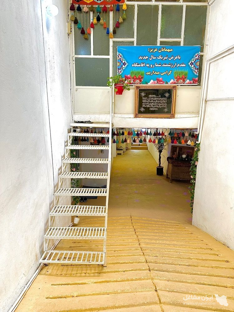 اقامتگاه بومگردی فیروزه در درود قدمگاه