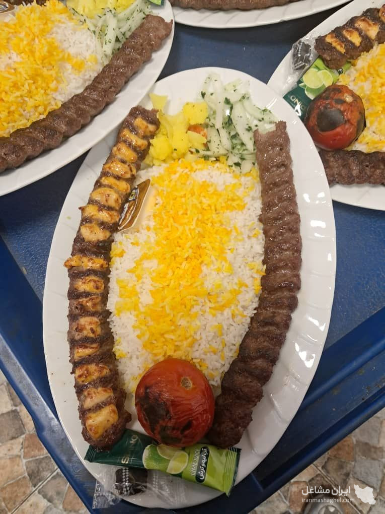 رستوران سنتی و دیزی سرای بابا سلطان در سمنان