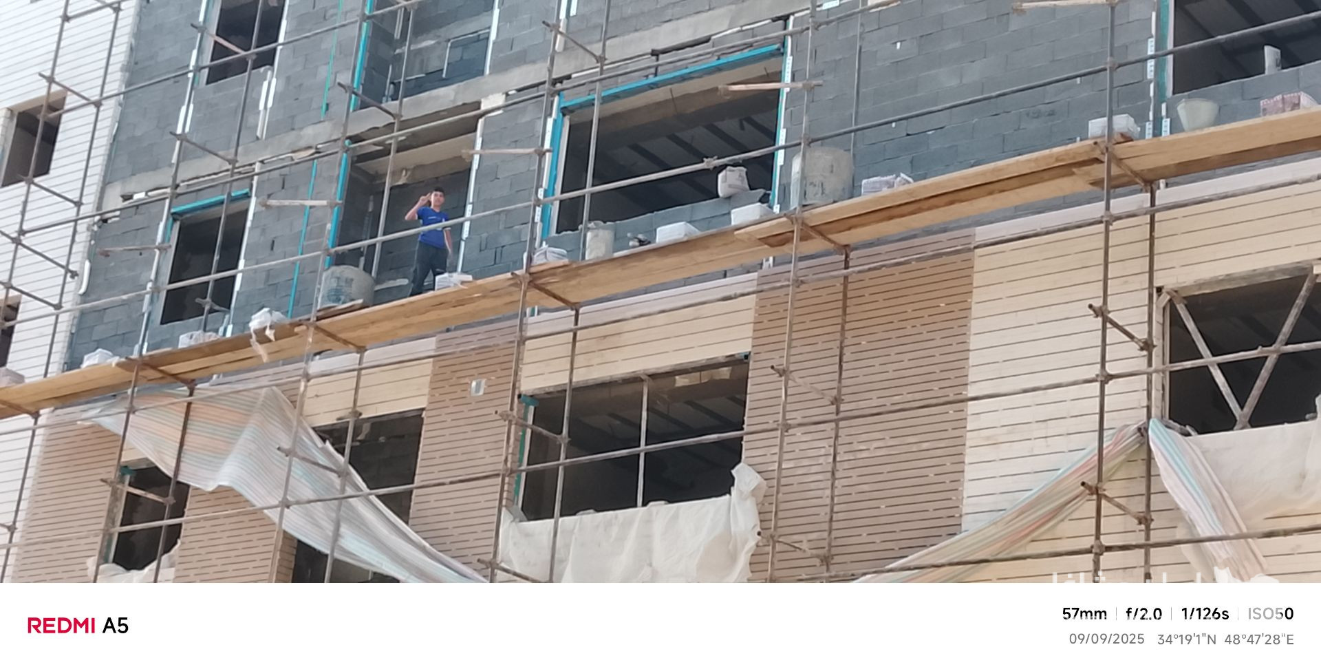 اجرای پیمانکاری و بازسازی ساختمان بهرامی در ملایر