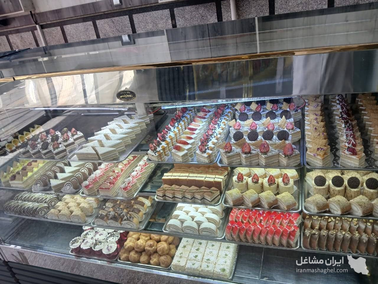 قنادی کاکتوس در قم