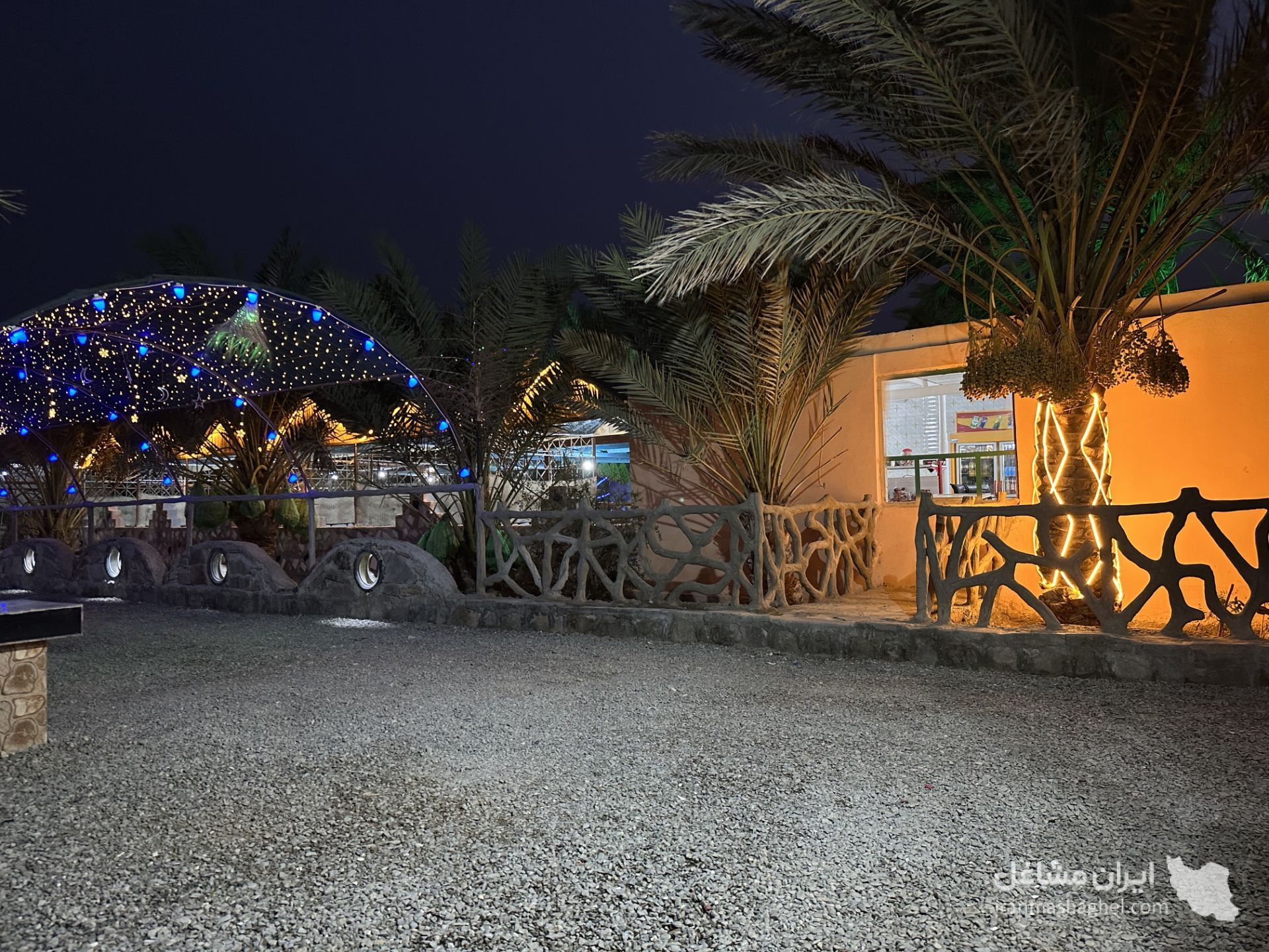 باغ رستوران تک ستاره بلوچستان در سراوان