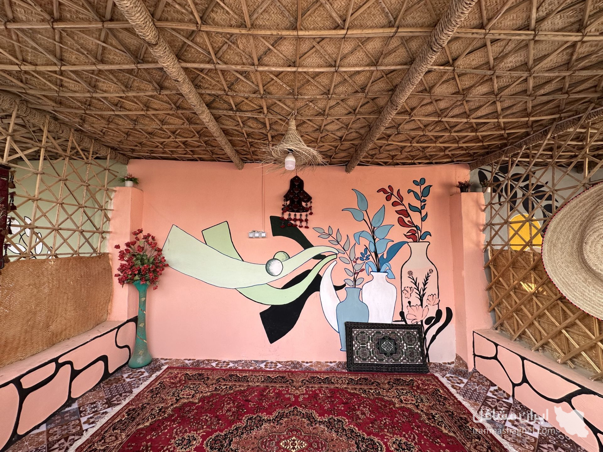 باغ رستوران تک ستاره بلوچستان در سراوان