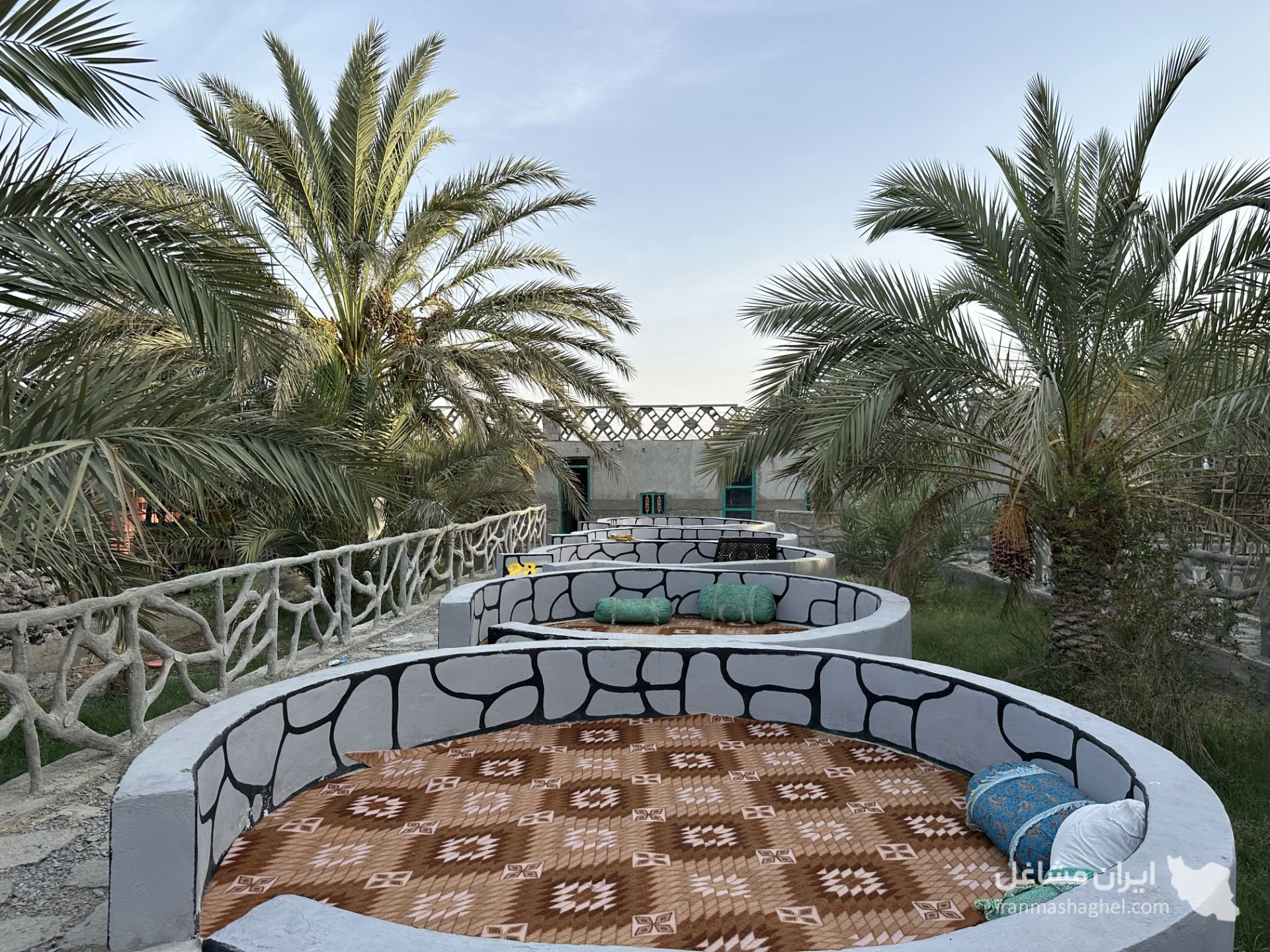 باغ رستوران تک ستاره بلوچستان در سراوان