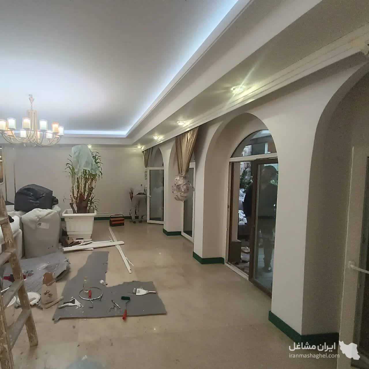 نقاشی ساختمان رامین چیتگر در غرب تهران